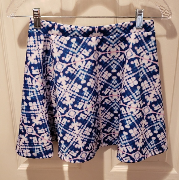 Aeropostale Dresses & Skirts - 🐞 Aeropostale skater skirt Size S petite.